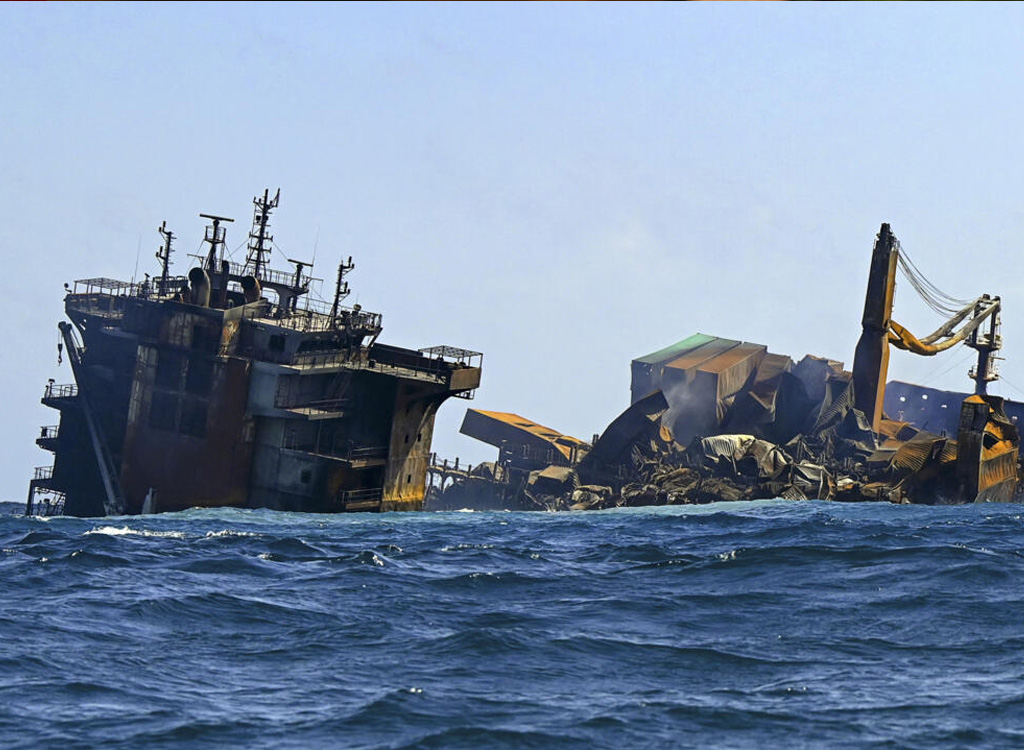 The Singapore-registered container ship MV X-Press Pearl carrying hundreds of containers of chemicals and plastics, as its towed away from the coast of Colombo in June 2021 © ISHARA S. KODIKARA / AFP/File